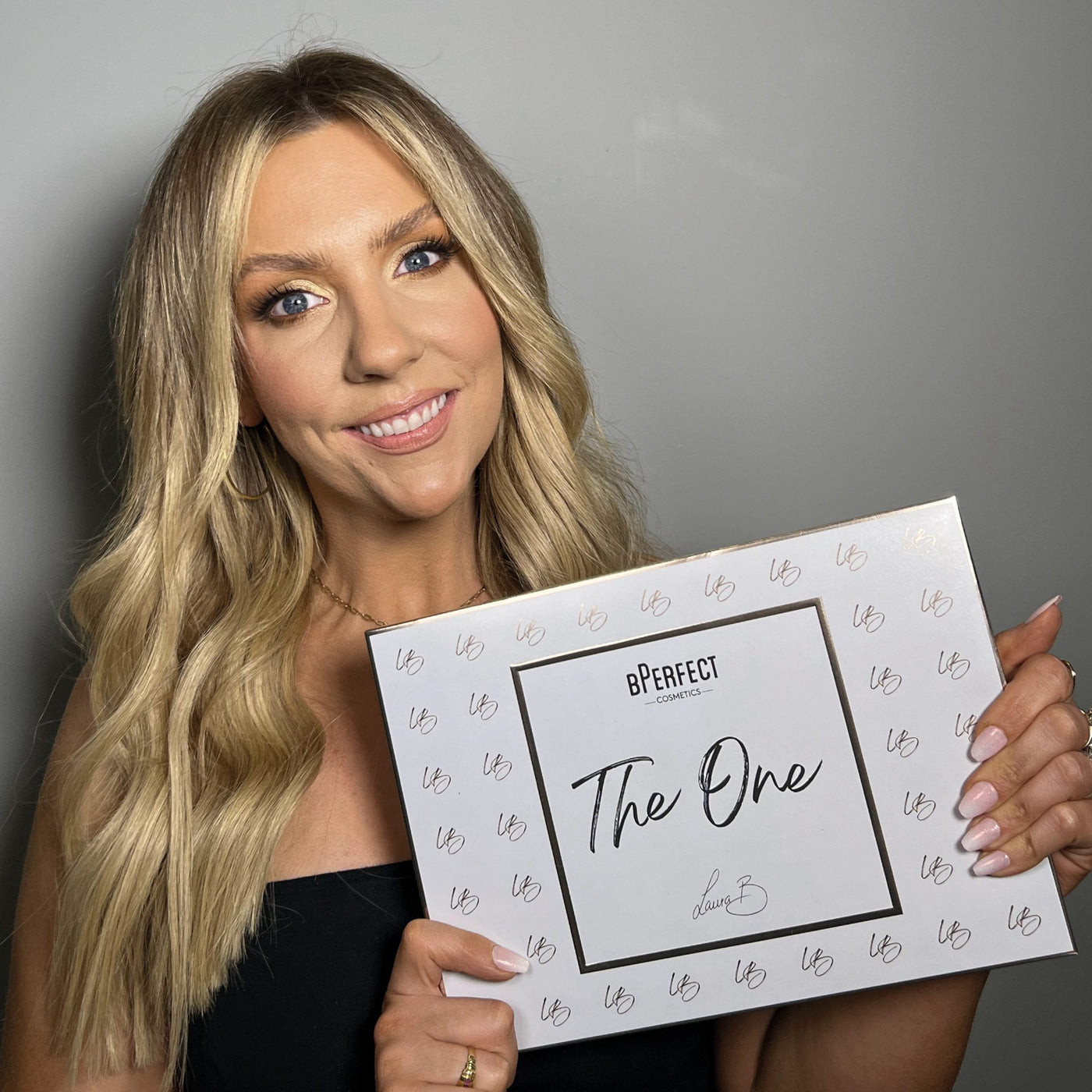 BPerfect x Laura B - The One Palette